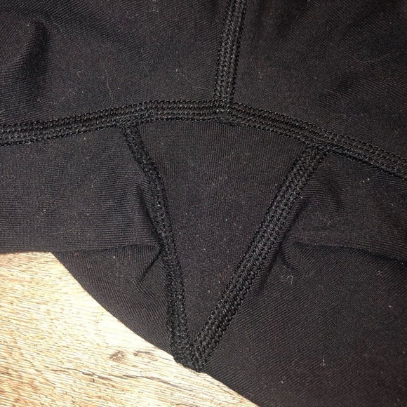 LULU Lemon Flare Leg Yoga Pants w Blue/Green/ White Waist Band EUC size 6 - Picture 4 of 4